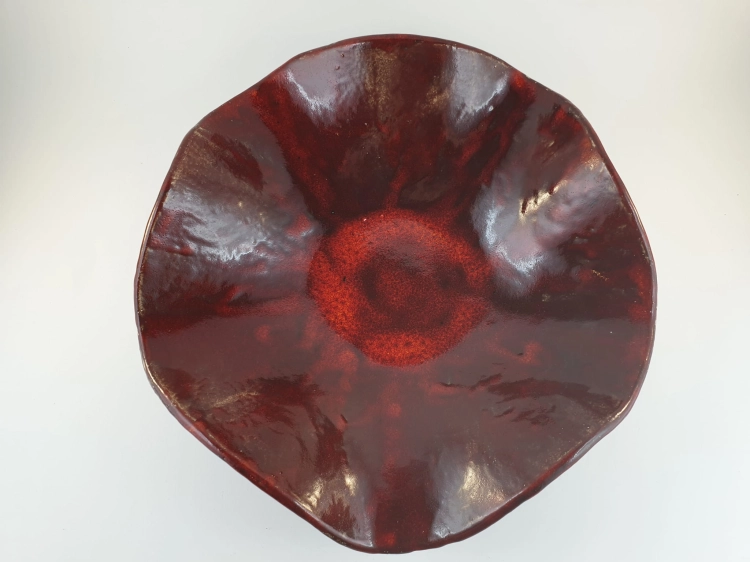 misa-patera-atlasowa-czerwien-rekodzielo-czerwona-ceramika-artystyczna-handmade-3.jpg