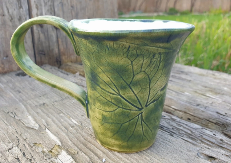 kubek-sekrety-puszczy-rekodzielo-250ml-zielen-ceramika-artystyczna-handmade.jpg