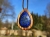zawieszka-naszyjnik-lapisowy-spokoj-lapis-lazuli-drewno-zebrano-rekodzielo-bizuteria-drewniana-handmade.jpg