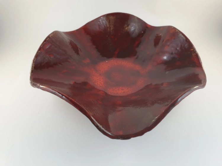 misa-patera-atlasowa-czerwien-rekodzielo-czerwona-ceramika-artystyczna-handmade-2.jpg
